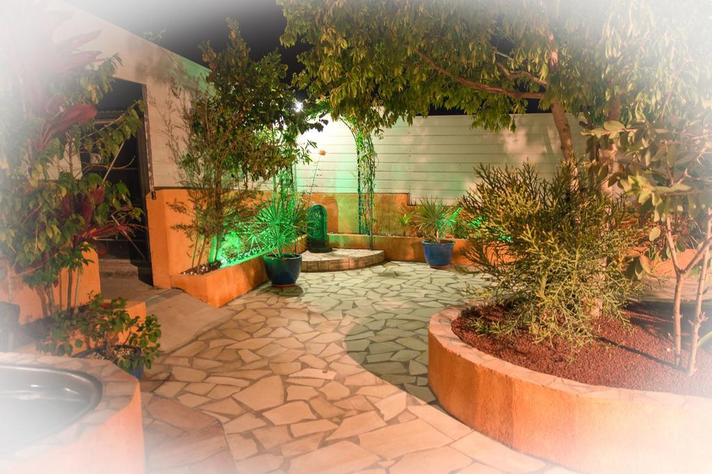 La Residence Des Cafeiers - Le Tampon (Adults Only) Bagian luar foto