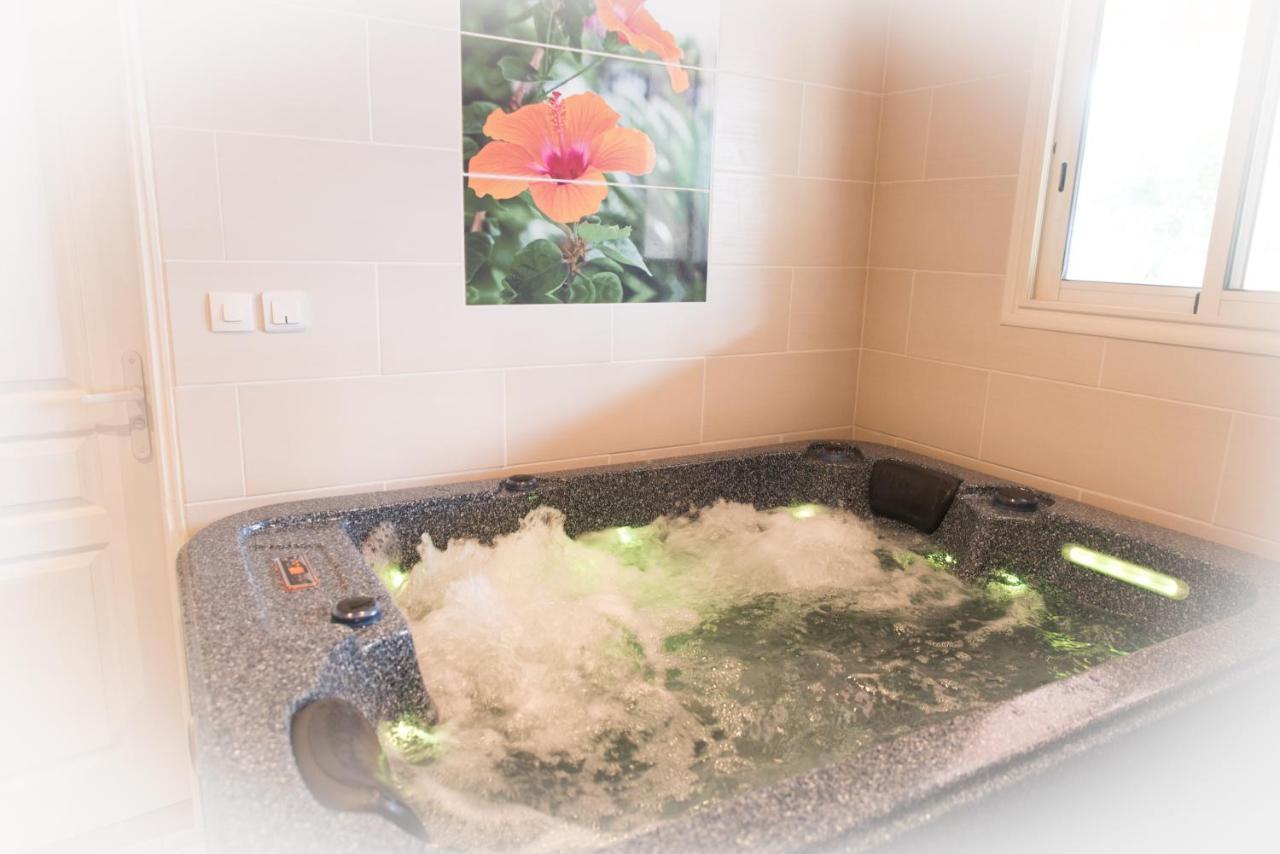 La Residence Des Cafeiers - Le Tampon (Adults Only) Bagian luar foto